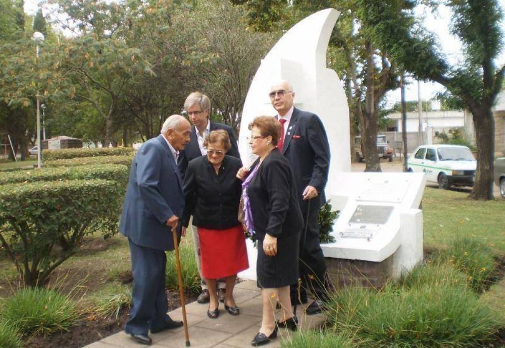 Saladillo conmemor� el D�a del veterano y los ca�dos en la Guerra de Malvinas 