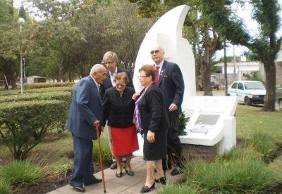 Saladillo conmemor� el D�a del veterano y los ca�dos en la Guerra de Malvinas 