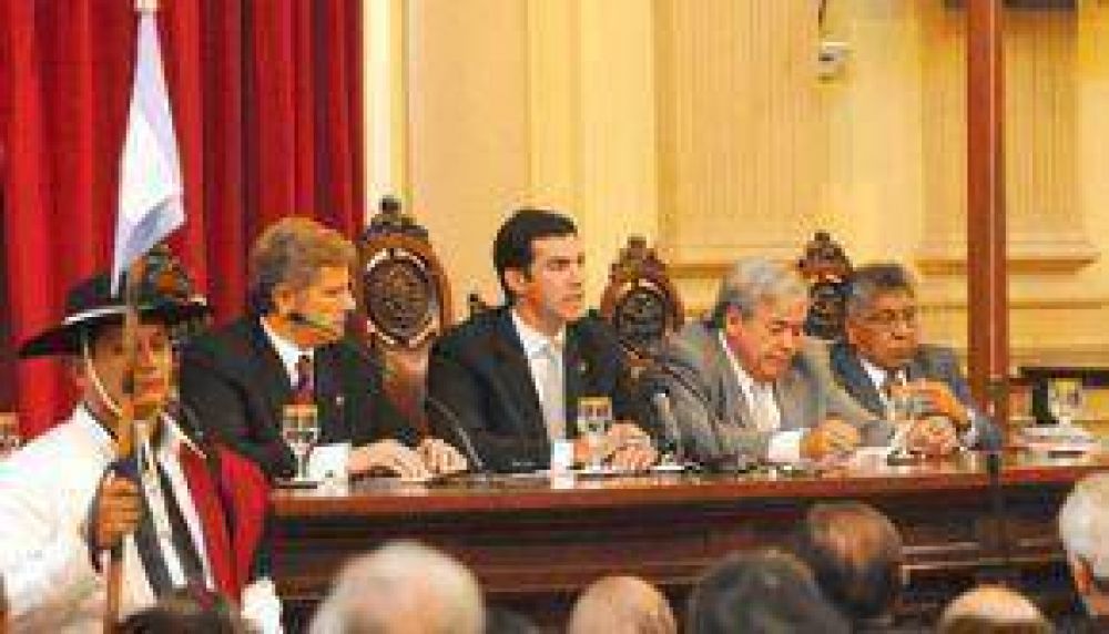 Urtubey realiz� en la Legislatura un balance y promesas a futuro