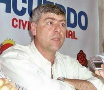 "Nos dan f�tbol para todos" cuando los formose�os queremos "trabajo, salud y dignidad para todos" 