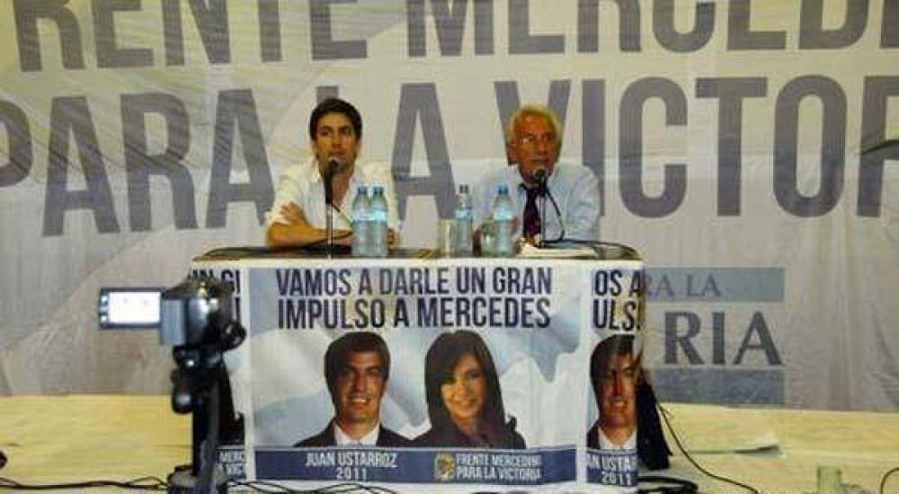 Recalde disert� y respald� a Juan Ustarroz