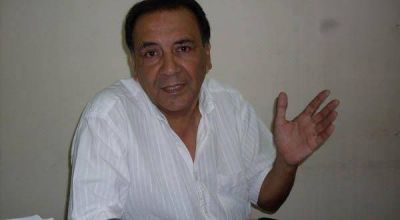 Ben�tez lanza su precandidatura con un gui�o a Duhalde 