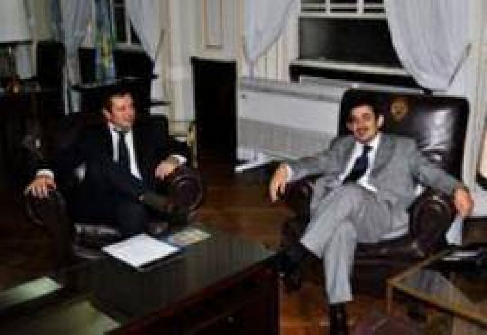 Carlos Casares: Arl�a y Di Bella visitar�n la ciudad el pr�ximo 7 del corriente 