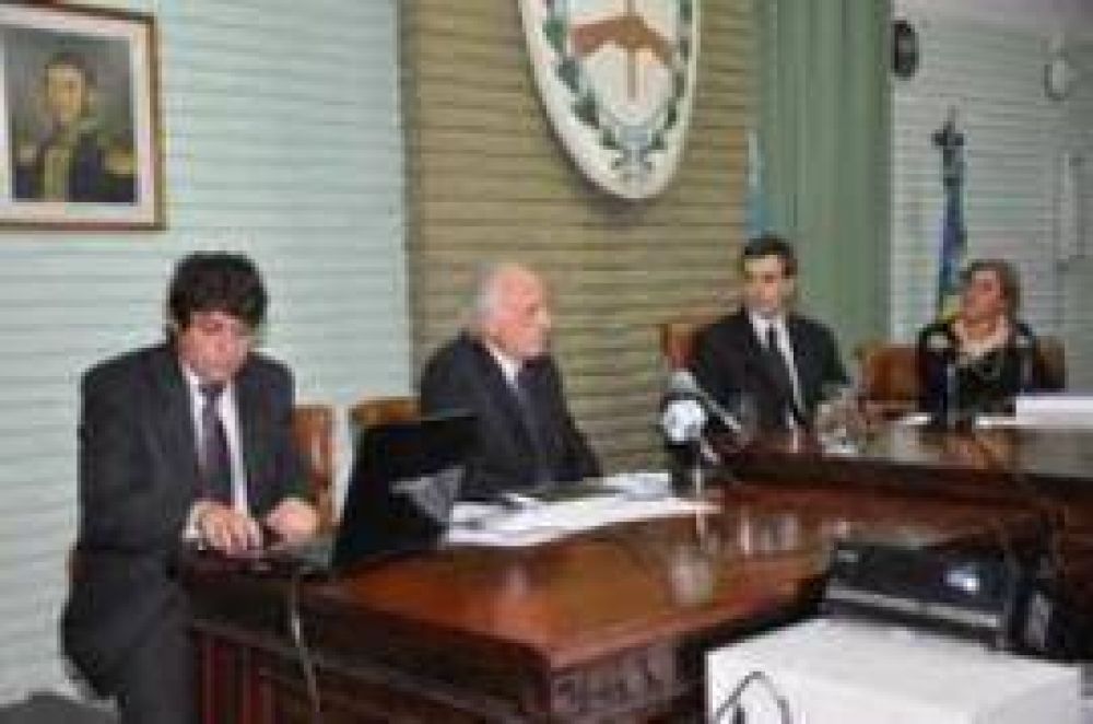 Feito: "pensar distinto, no significa que tenemos que estar enfrentados"