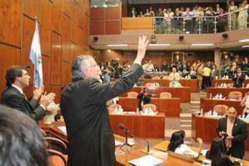 Gioja: �En democracia manda el pueblo�