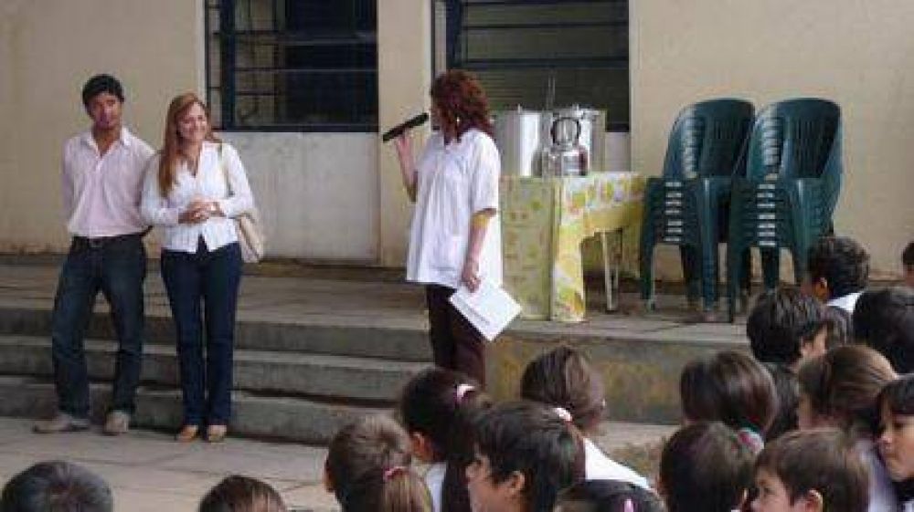 Antes de las elecciones, tambi�n ministra de Educaci�n
