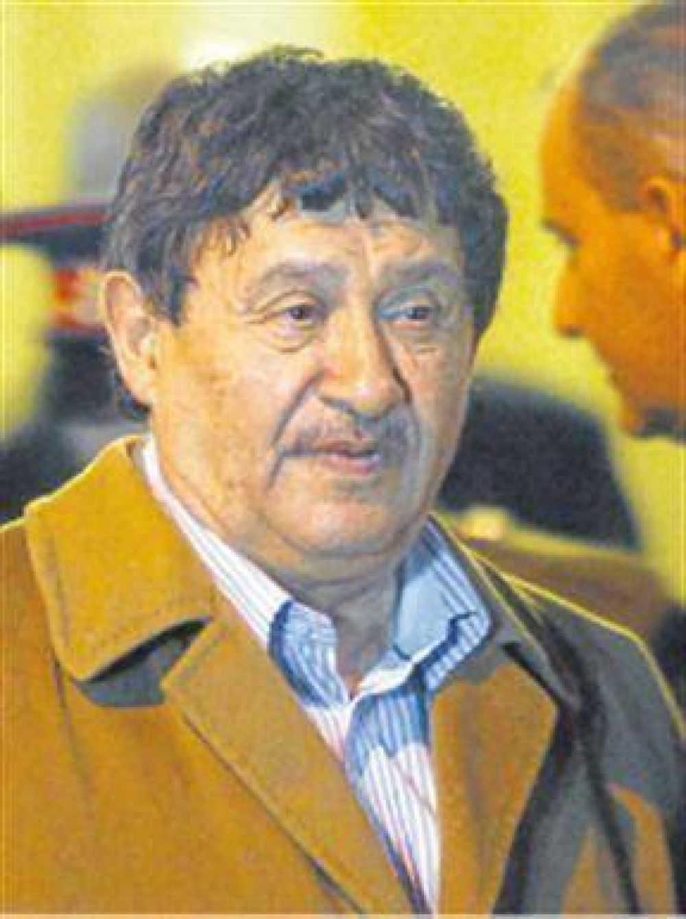 Fuerte rechazo de los rebeldes al plan del hijo de Khadafy
