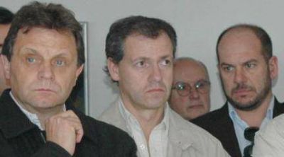 Esc�ndalo en el Puerto: Delegado Municipal recrimin� a inspectores que hac�an su trabajo controlando un cami�n con pescado