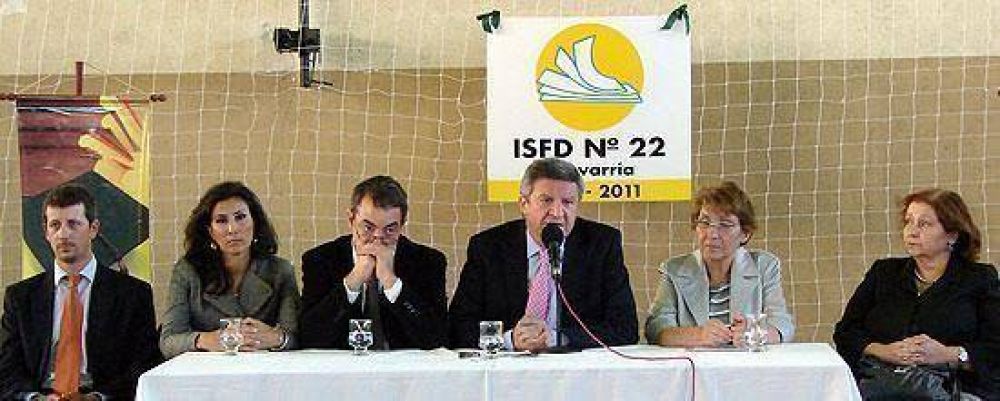 El director de Educaci�n Mario Oporto inaugur� el inicio del ciclo de Educaci�n Superior