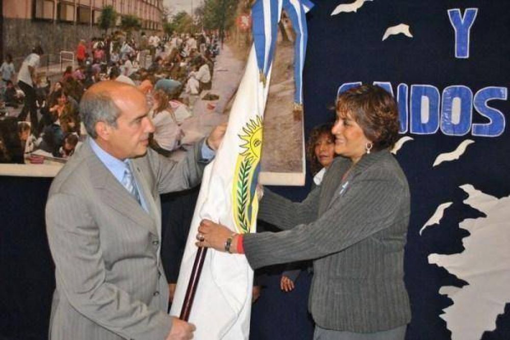 Vicegobernador de visita en dos escuelas