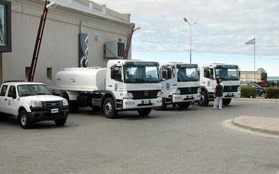 El municipio sum� 3 camiones regadores a sus equipos viales