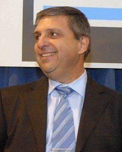 Cheppi consigui� el apoyo de las Jovatas Peronistas