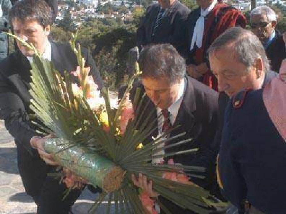 Lunghi propuso un ''foro de ideas'' sin distinci�n pol�tica por el futuro de Tandil