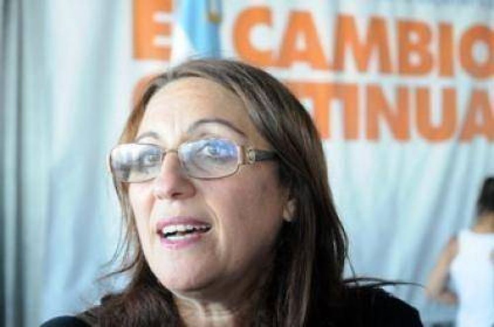 Fein: "Boasso torpedeaba al Frente"