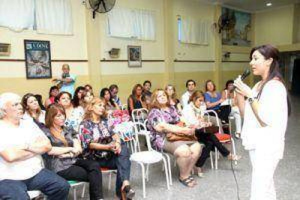 Presentan iniciativas de inclusi�n para j�venes con programa provincial 12/25