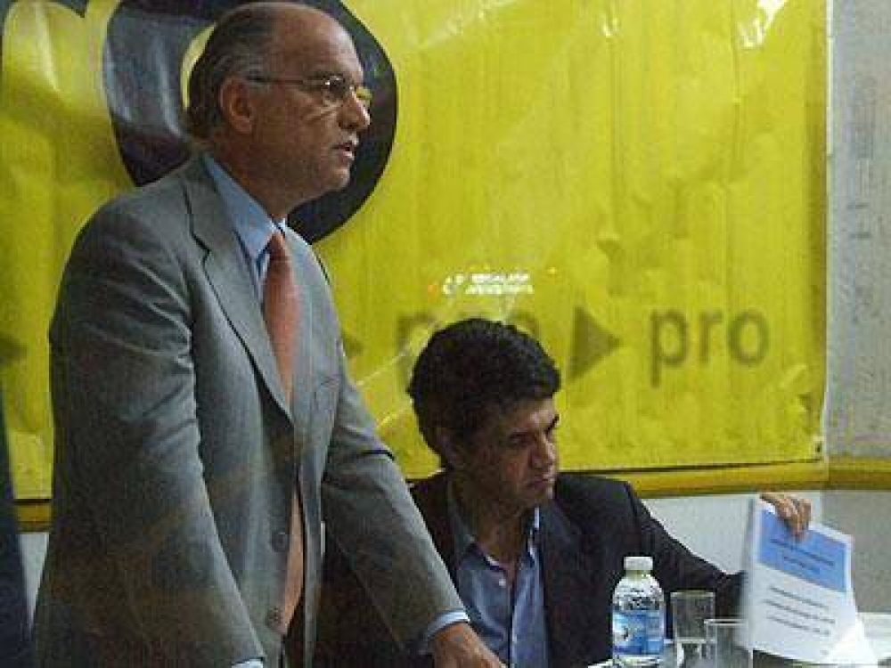 Grindetti lanz� su candidatura a la intendencia y critic� a D�az P�rez