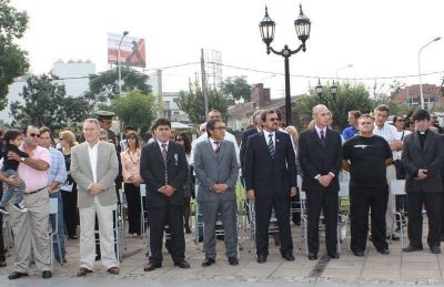 ESCOBAR - SANDRO GUZM�N: �NUESTROS VETERANOS SON UN ORGULLO�