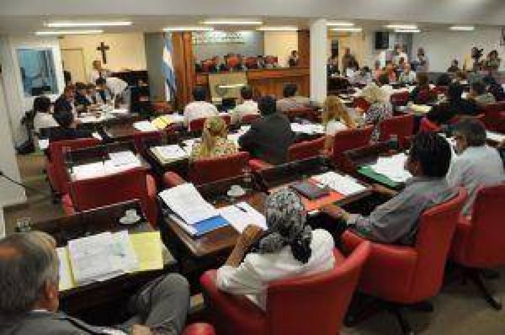 Diputados aprob� bonificaciones y puso fin al conflicto judicial