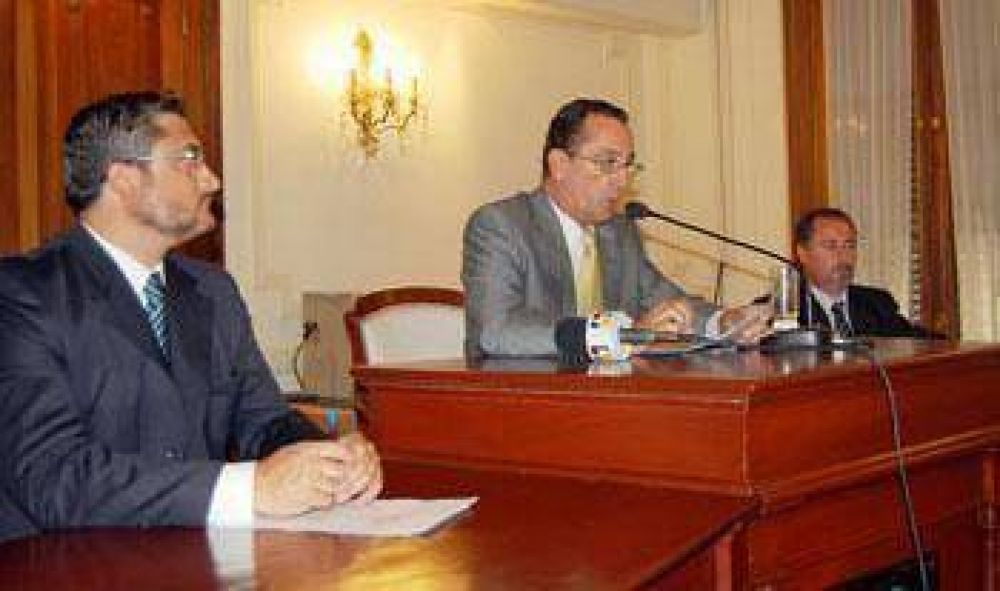 Discurso anual: H�ctor Guti�rrez convoc� a planiﬁcar y fortalecer los gobiernos locales