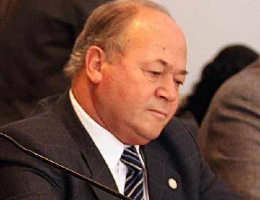 Piccinini denunci� a dos funcionarios de Saiz 