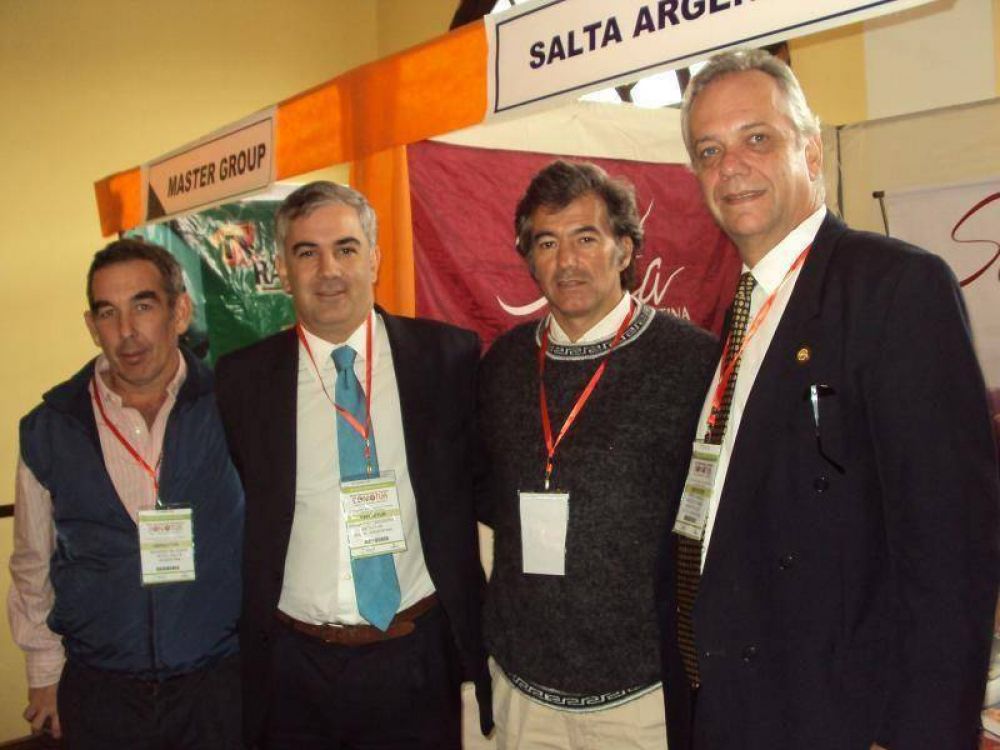 Salta promocion� sus atractivos turisticos en la feria de Cuzco