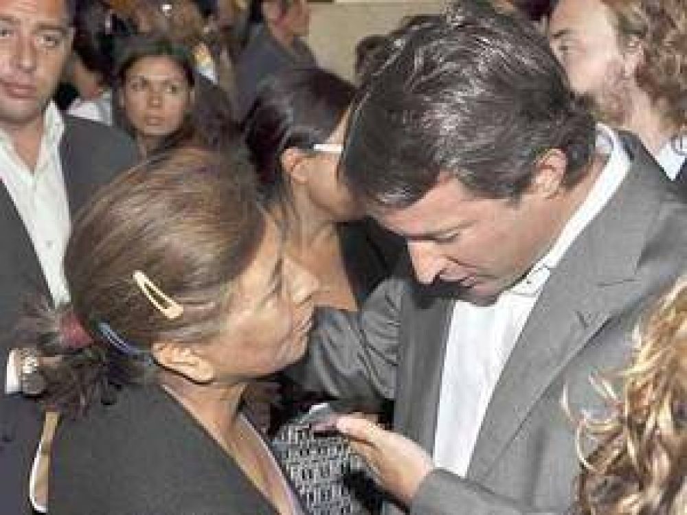 Salen a los barrios para ense�arles a los vecinos c�mo cuidar su salud