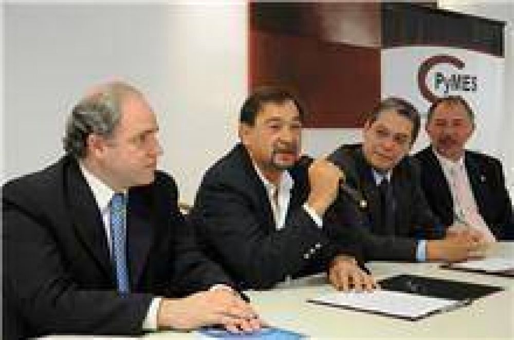 La Municipalidad firm� un convenio de cooperaci�n con la C�mara de PyMES de Salta