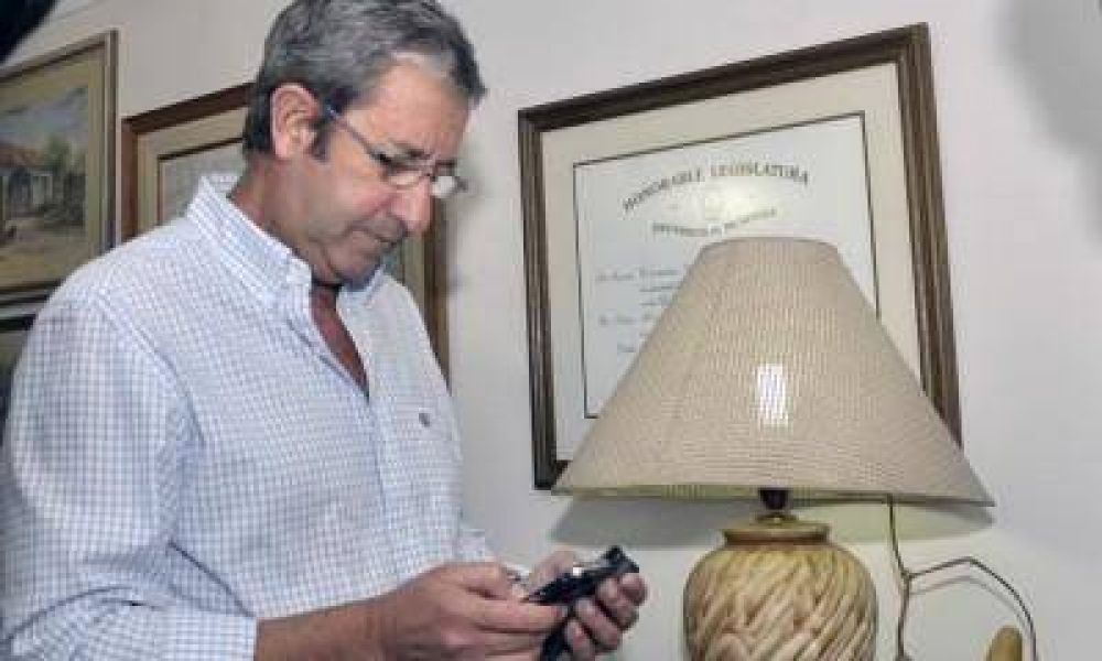 Cobos desolado: "No lograron que me vaya antes del 10 de diciembre"