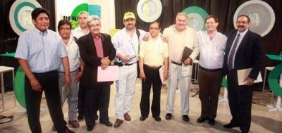  Nueve candidatos a intendente