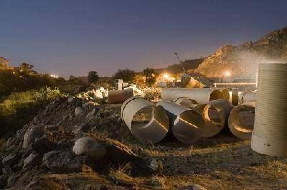 Brizuela no podr� inaugurar sus obras emblem�ticas de servicios