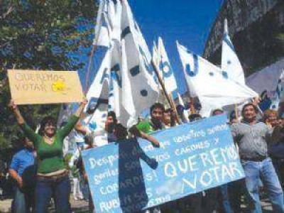 Internas: el PJ guard� urnas en Goya, pero se vota en 12 comunas