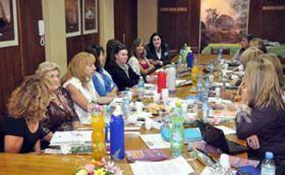 Los dirigentes de FEBA se reunieron con industriales y comerciantes locales