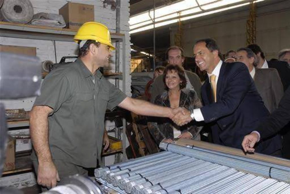 C�nclave en General Rodr�guez para rechazar listas extrapartidarias que acompa�en a Scioli