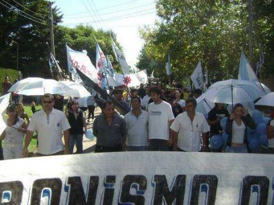 �ngel Romero encabez� la �Caravana de la Victoria� 