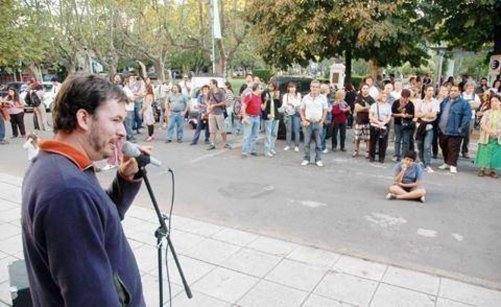 �Nos persiguen en vez de tomar la protesta como un acto de la democracia�