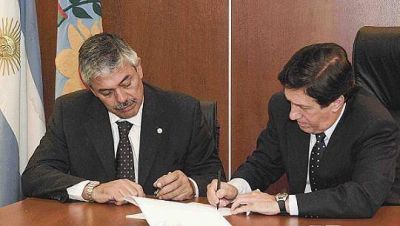 AVANZAN LAS GESTIONES PARA LA CONSTRUCCI�N DE VIVIENDAS 