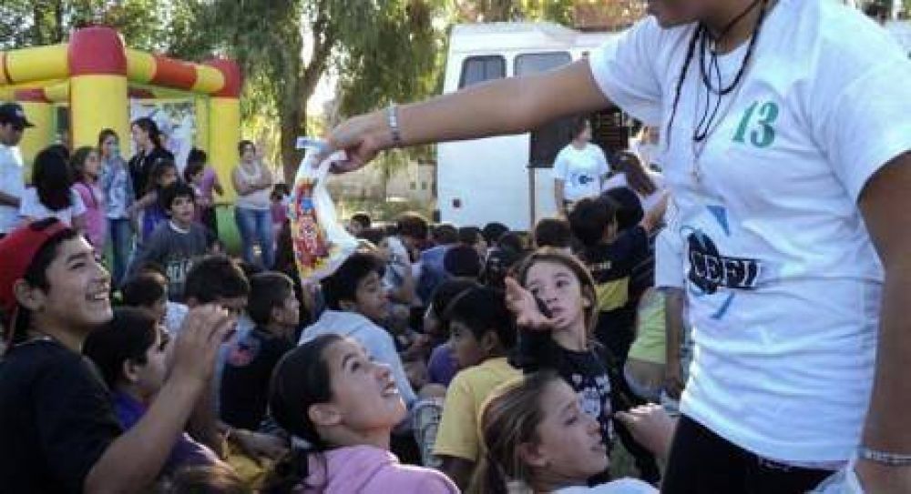 CEFIL realiz� jornada recreativa en el barrio Jos� Hern�ndez