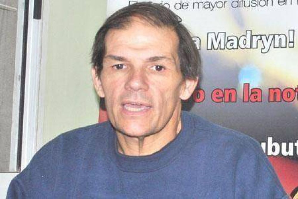UCR: Woodley sostuvo que Lizurume y Risso deber�an dejar sus bancas a �gente joven�