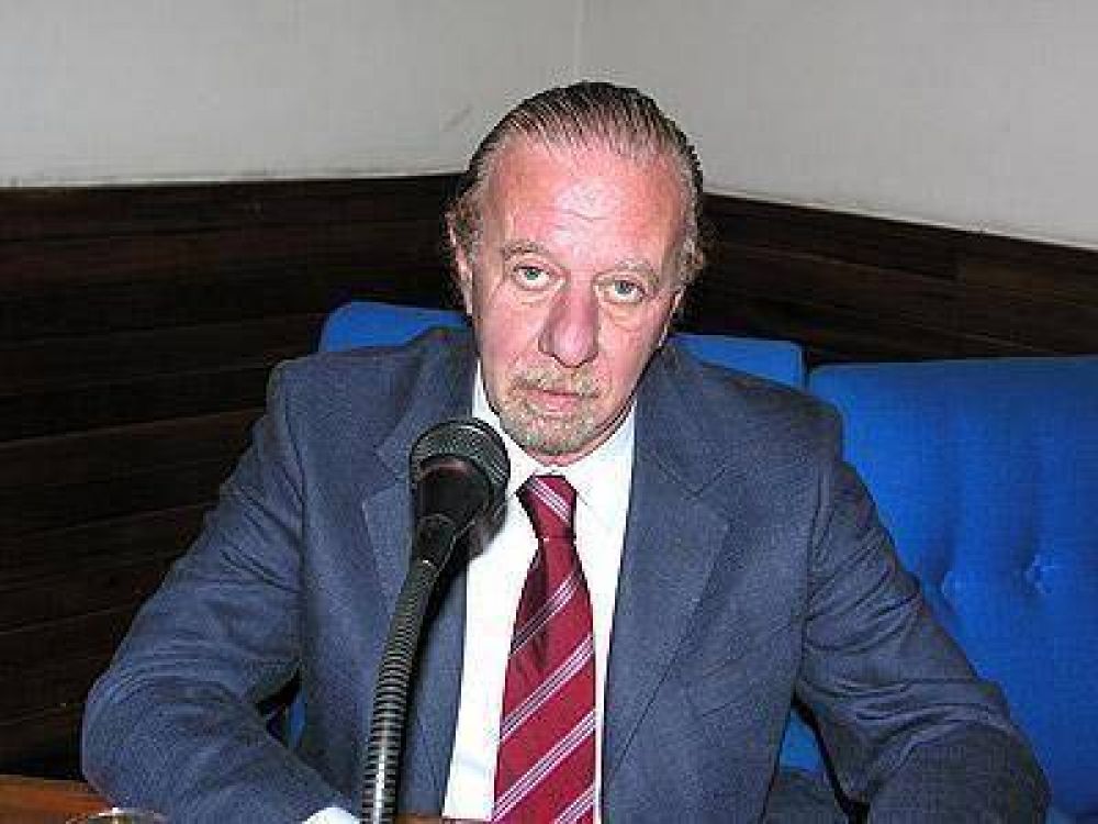 Bertolotto se baj� de la candidatura y apoya a Ferraresi