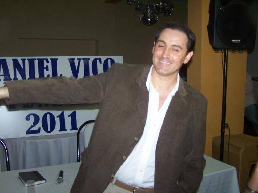 Daniel Vico oficializ� su candidatura a intendente