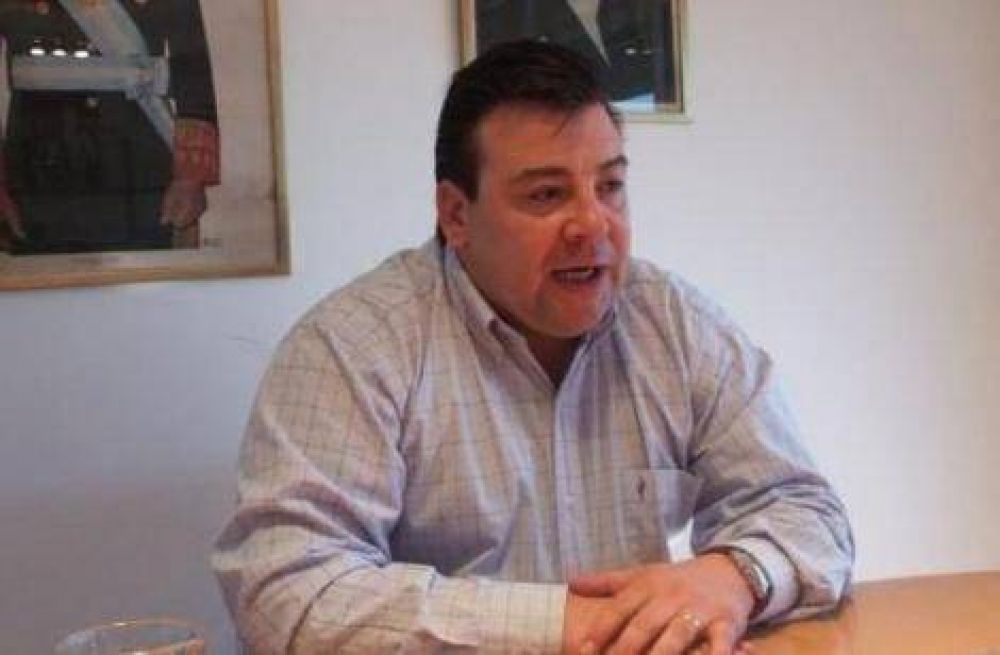 Bruzzese dijo que se baja, s�lo si se lo pide la Presidenta