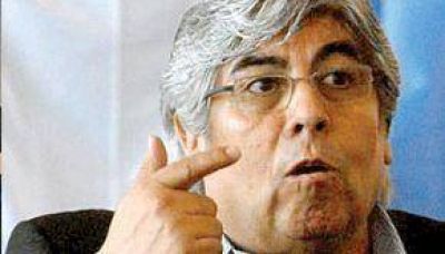 Moyano le atribuy� inexperiencia a Urtubey y le record� los desnutridos