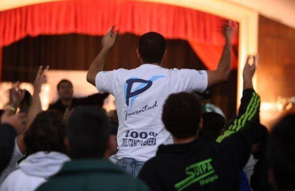 "Cristina va a ser candidata y nosotros vamos a reventar las urnas"