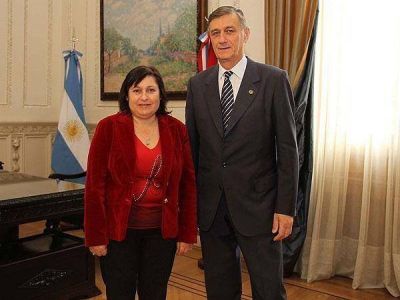 Binner se reuni� con Oca�a para sumarla al Frente Progresista con UCR y GEN