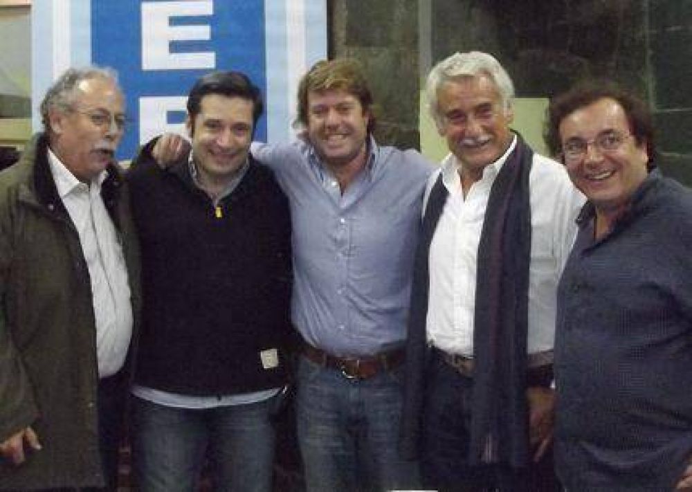 Dirigentes nacionales de SuteryH dieron su contundente apoyo a la candidatura de Diego Garciarena