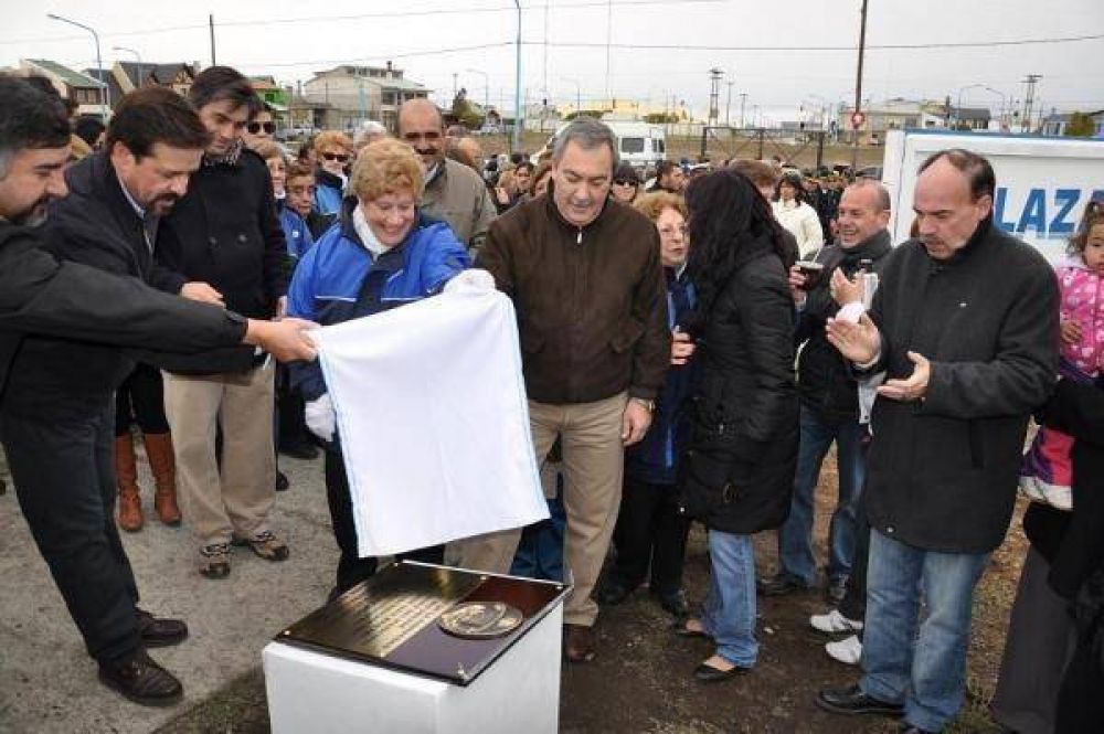 El Municipio inaugur� la obra de defensa costera y el paseo costanero