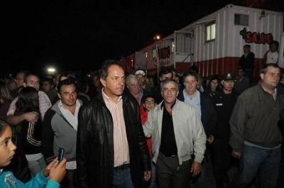 Jornadas solidarias-culturales �para acercar los servicios a los vecinos�