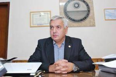Ricardo Coca: �La UNSJ precisa un cambio de su punto de vista ideol�gico� 