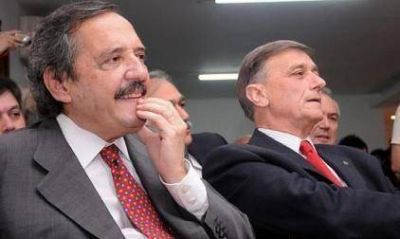 Ricardo Alfons�n prepara un acto con Hermes Binner