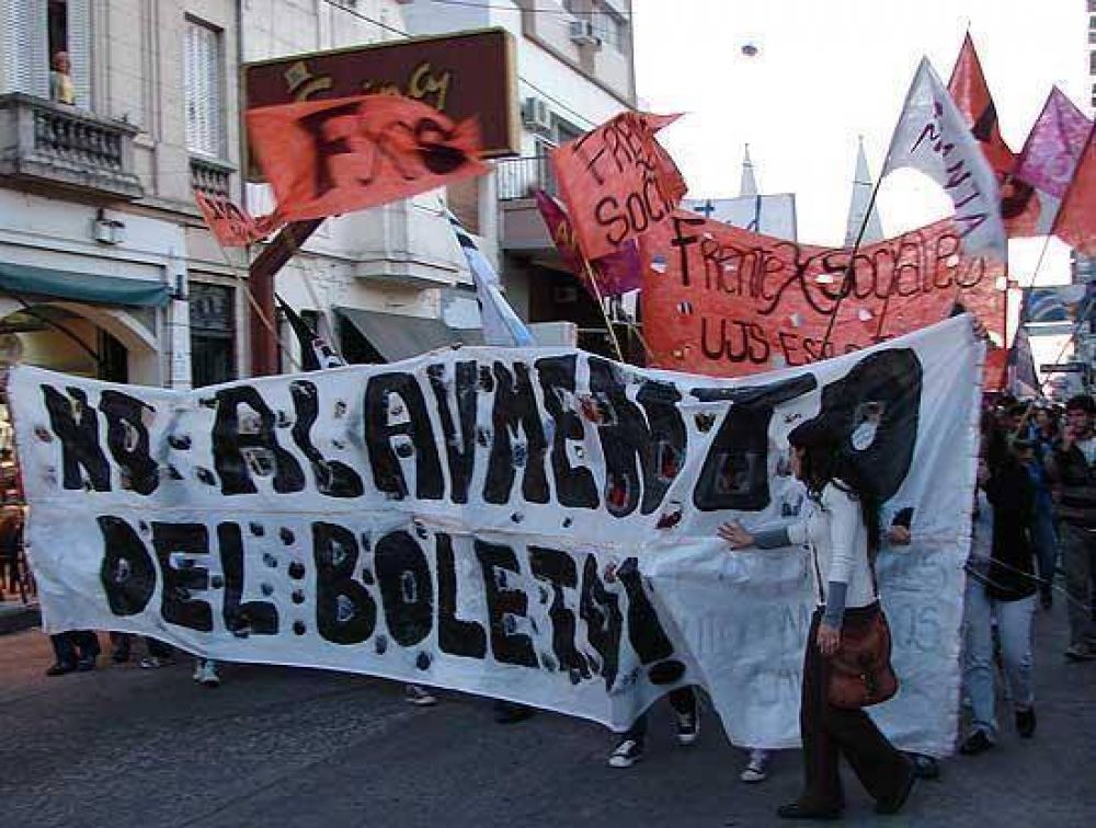 La Coordinadora llam� a una manifestaci�n para el martes, pidi� auditor�a y organismo regulador 